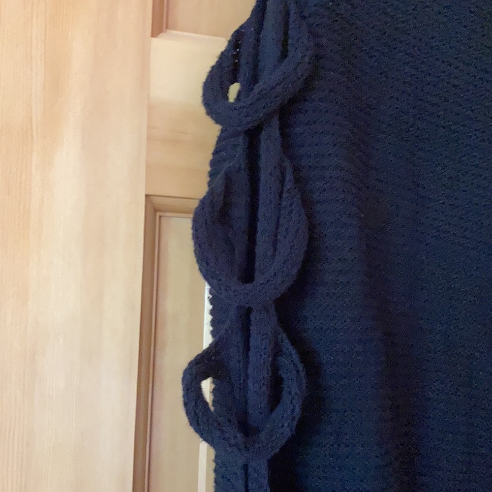 🖤Express Black Sweater - Picture 2 of 6